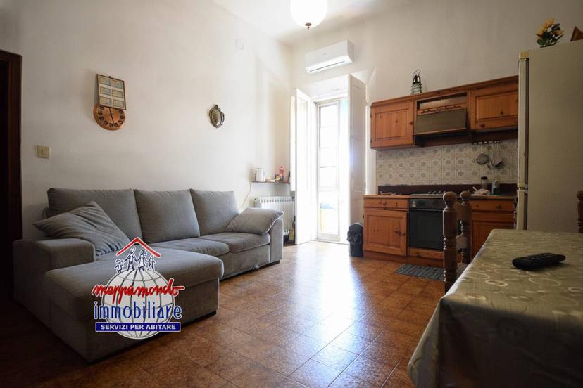 Trilocale in Piazza Mercato 12, Castello d'Argile — foto 3 di 5