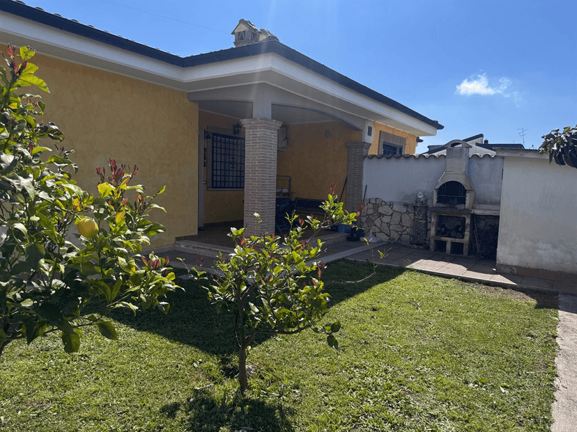 Villa quadrifamiliare in Via Pistoia, Ardea