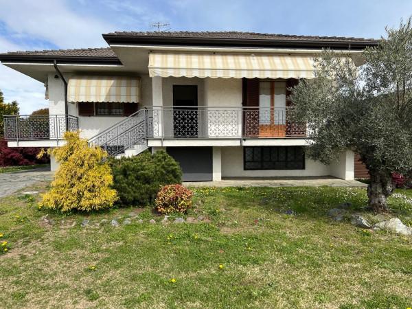 Villa in Via Contessa Matilde Bocca 11, Romano Canavese