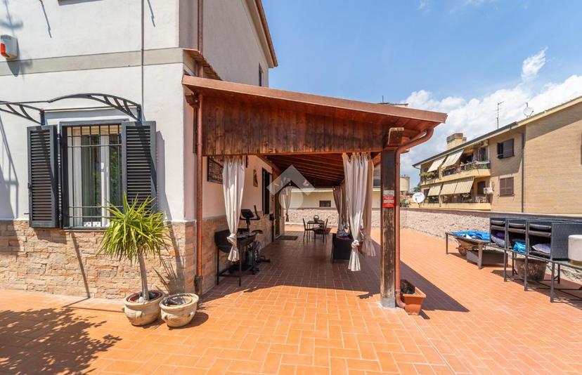 Casa indipendente in Via delle Capinere 6, Roma — foto 3 di 5