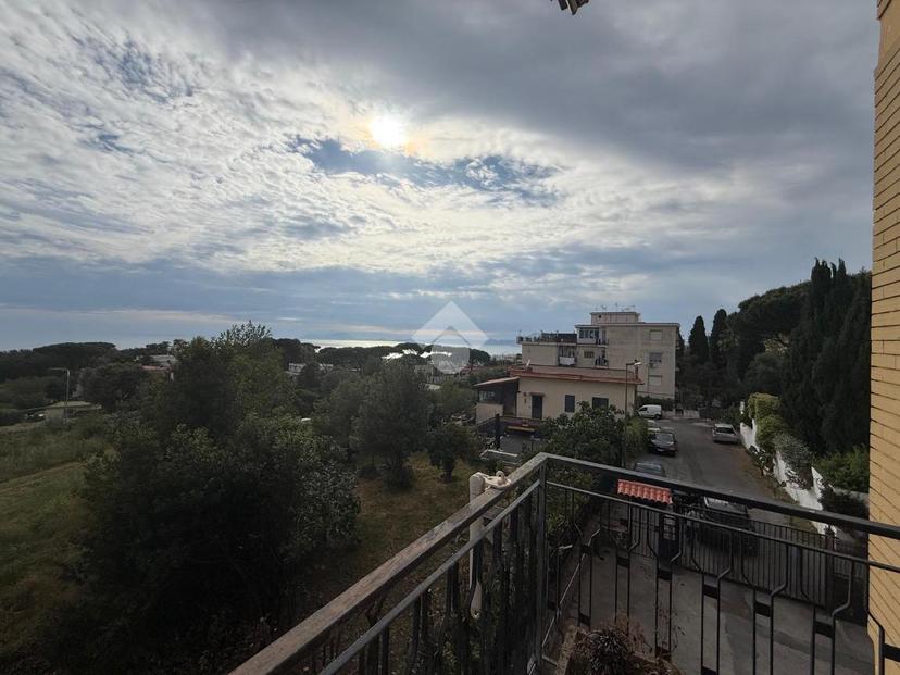 Appartamento in Via Sacerdote Cozzolino Bendetto 170, Ercolano — foto 3 di 5