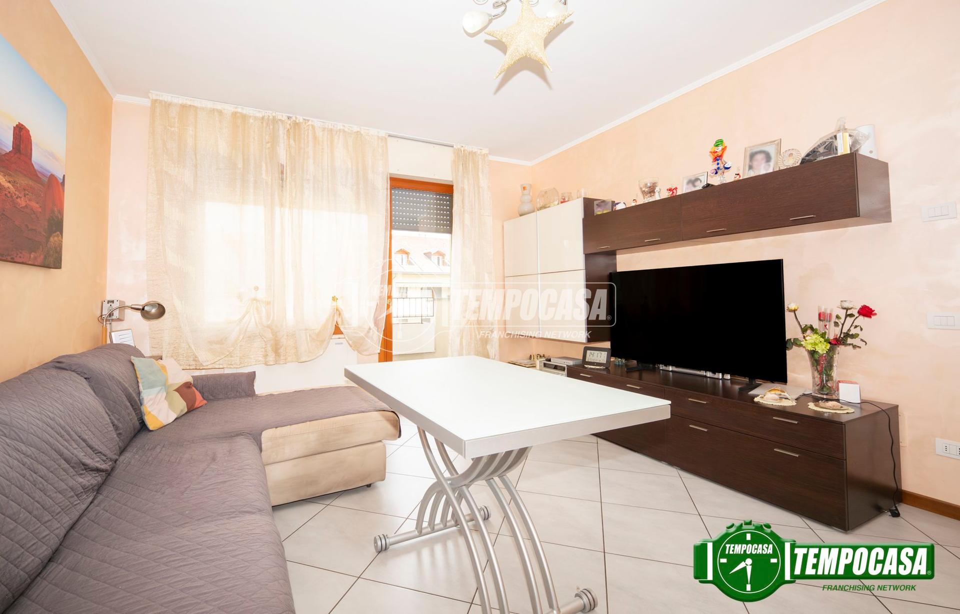 Trilocale in Via Luigi Calori, Locate di Triulzi