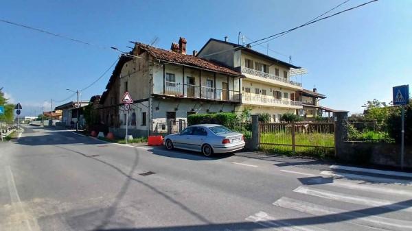 Villa, Rivarolo Canavese
