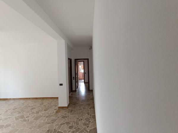Trilocale in Via Vercelli 4, Cerro Maggiore