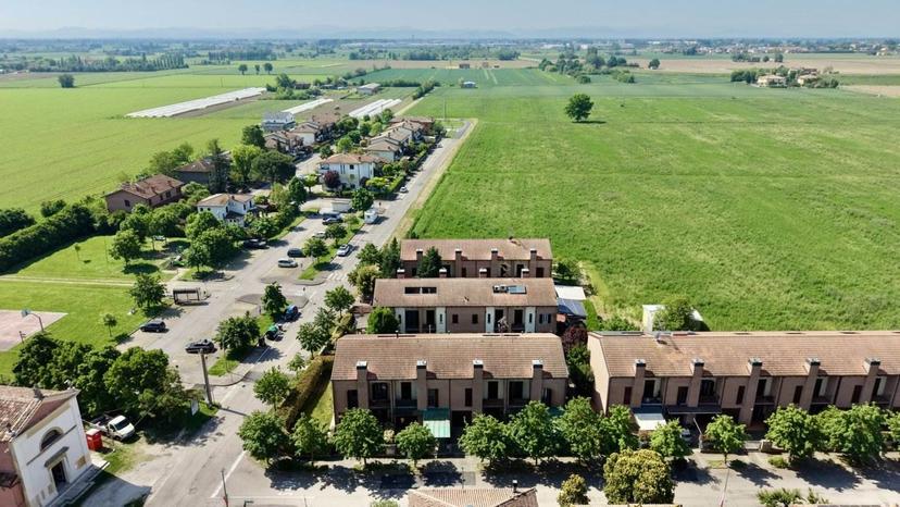 Villa a schiera in Via Chiesa, San Giorgio di Piano — foto 2 di 5
