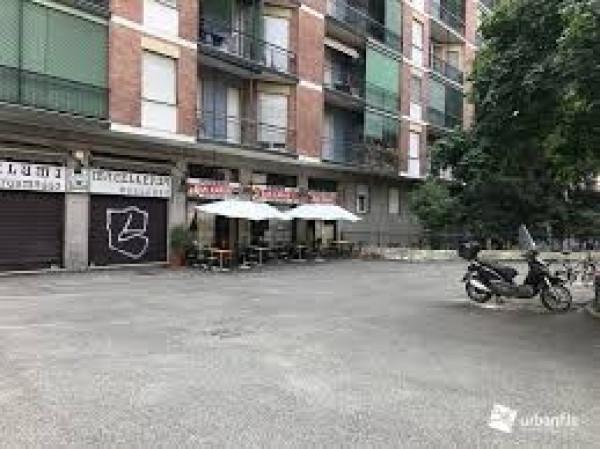 Bilocale in Largo Promessi Sposi, Milano