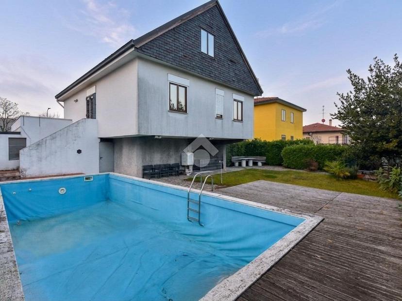 Villa in Via Eugenio Curiel 6, Trezzo sull'Adda — foto 4 di 5