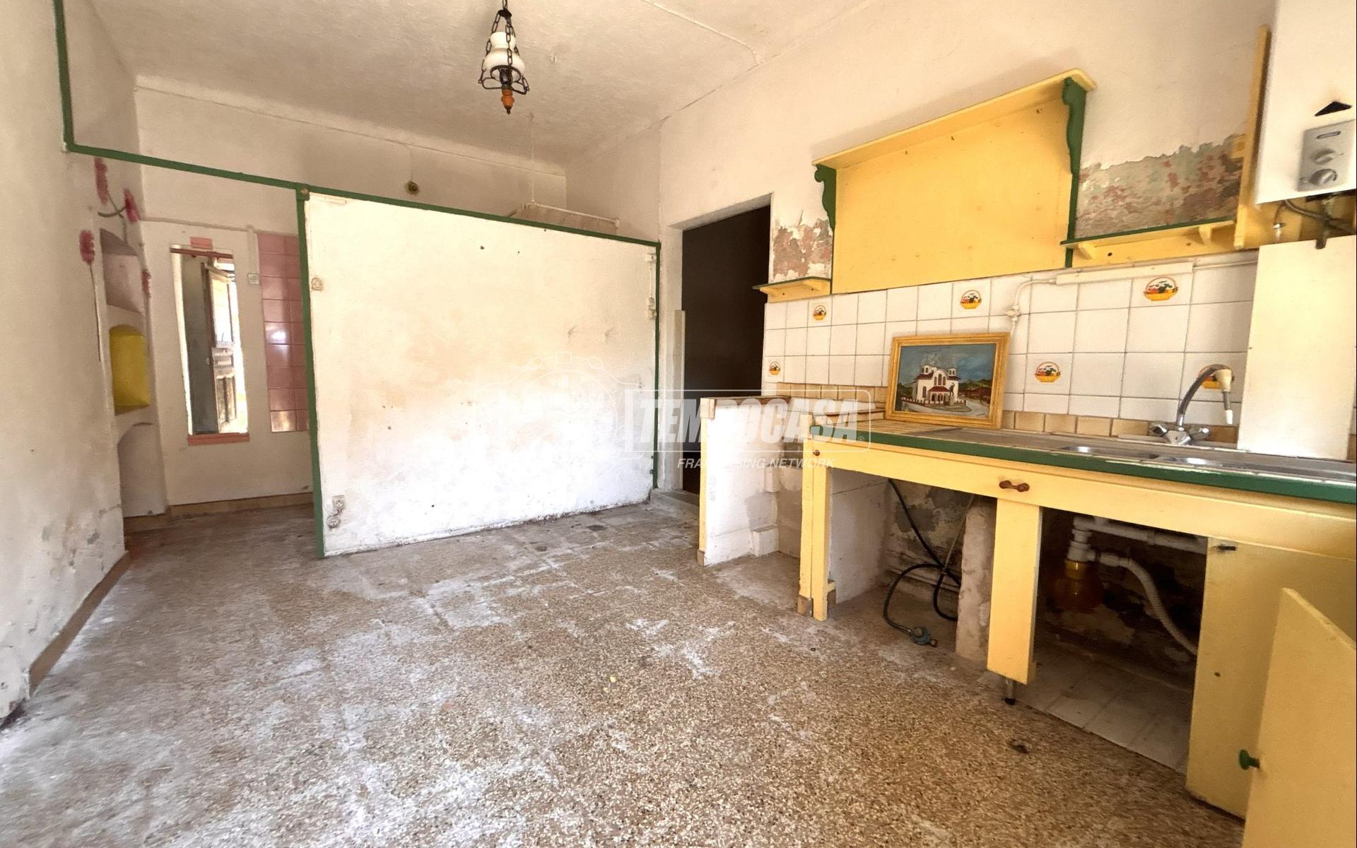 Casa indipendente in Vicolo Flecchia, Caravino