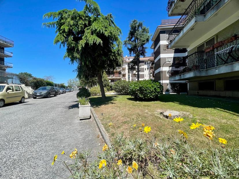 Trilocale in Via Crocillo 69, Quarto