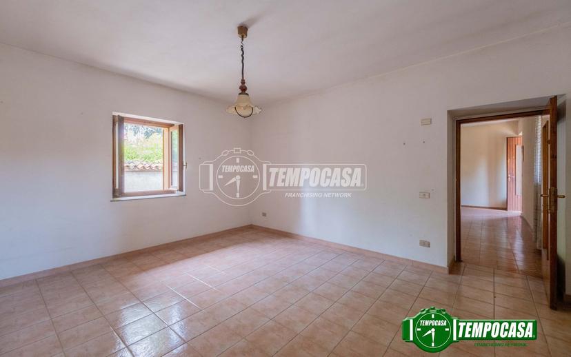 Casa indipendente in Piazza Crocifisso, Inveruno