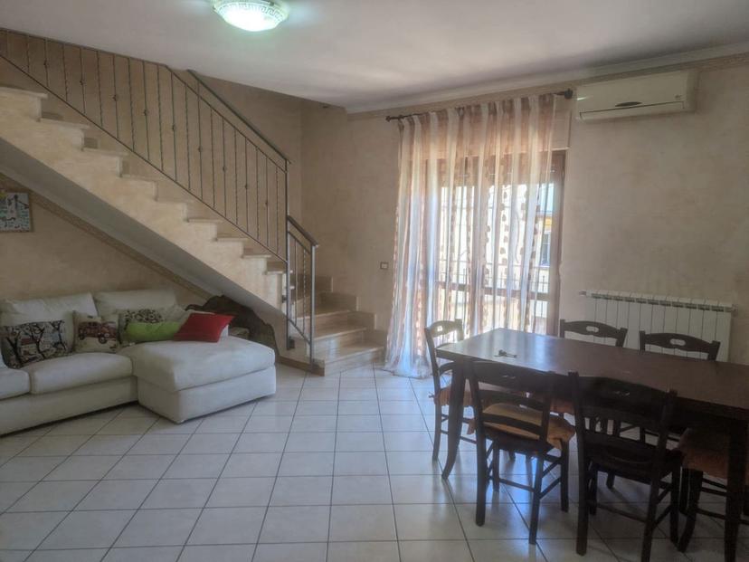 Quadrilocale in Via Volturno 11, Monterotondo