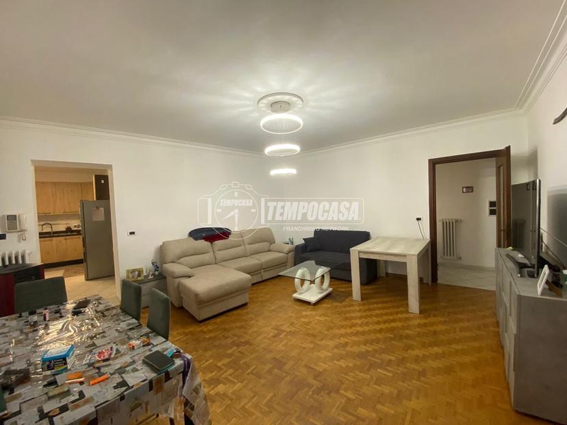 Casa indipendente in Corso Regina Margherita 38, Volpiano — foto 3 di 5
