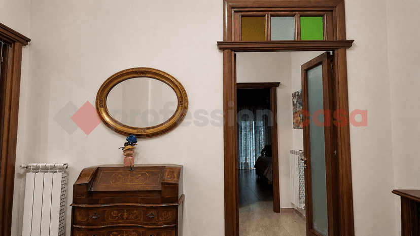 Trilocale in II Viale Melina 37, Portici