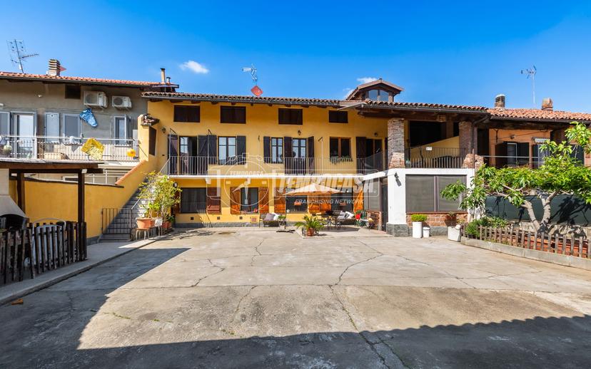 Casa indipendente in Via Borghetto Fraz. Betlemme, Chivasso — foto 3 di 5