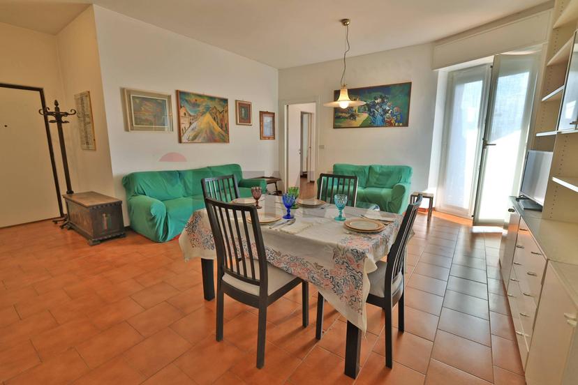 Trilocale in Via Guglielmo Silva 43, Milano