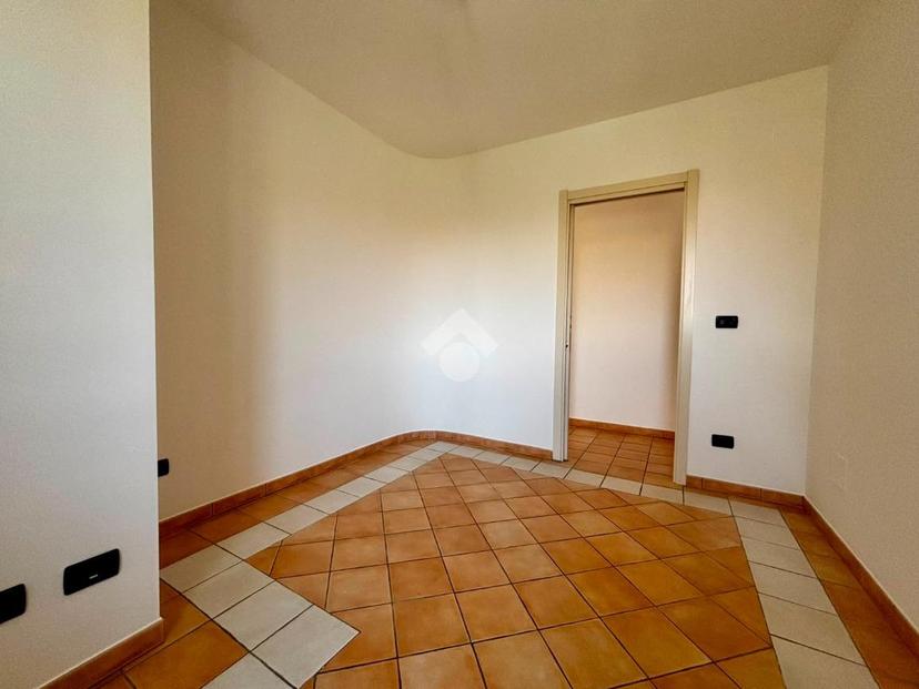 Trilocale in Via Tripoli 6, Castagnole Piemonte