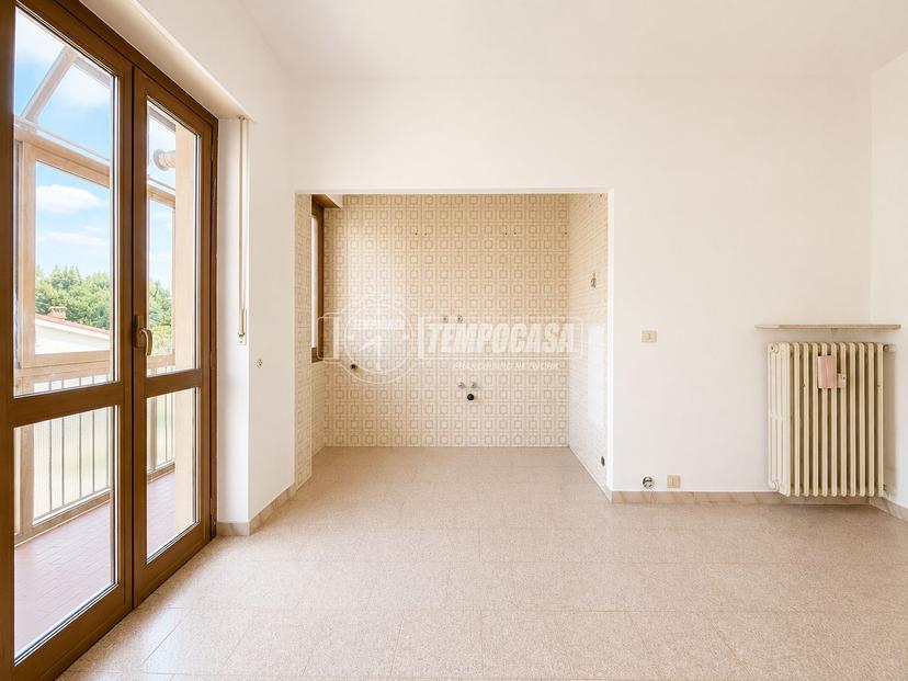Trilocale in Via Sauro, Nichelino