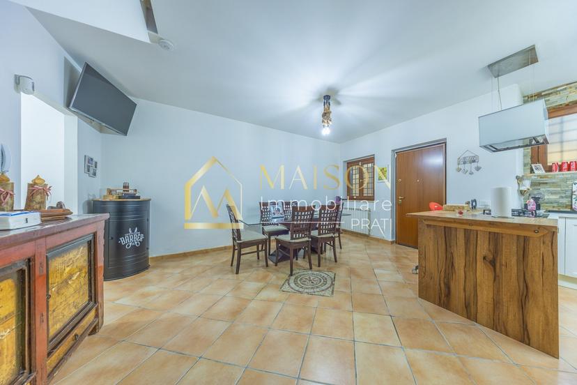 Villa a schiera in Via Busachi, Roma