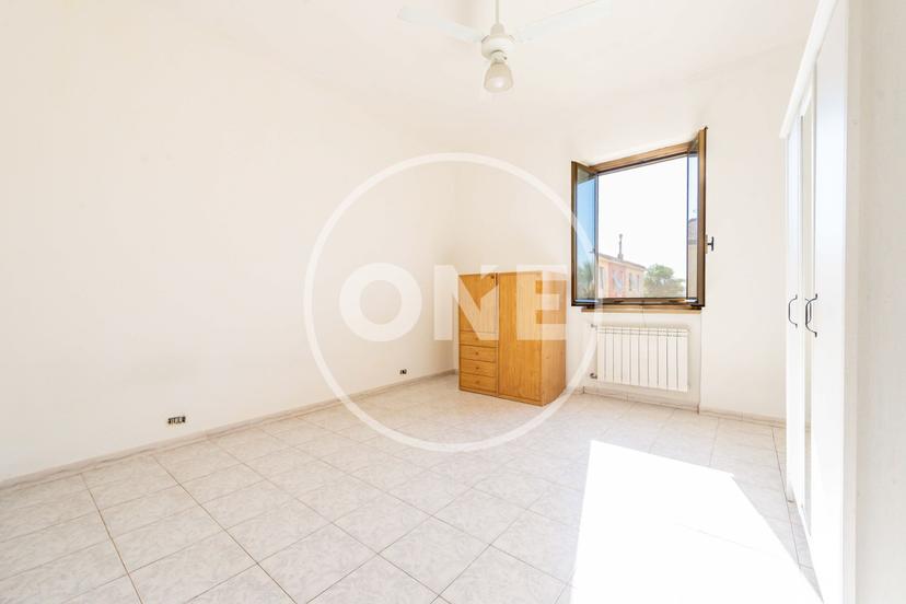 Quadrilocale in Via Guglielmina Ronconi 105, Roma