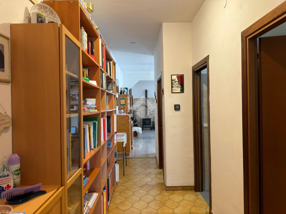 Quadrilocale in Via della Pineta 21, Rocca Priora