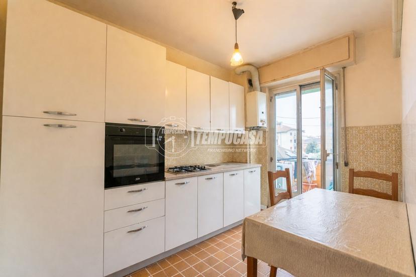 Trilocale in Via Monte Grappa 7, Abbiategrasso