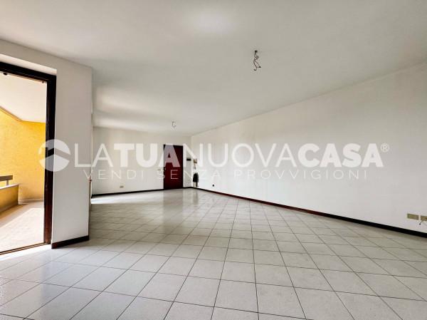 Quadrilocale in Via 4 Novembre 53, Bareggio — foto 3 di 5