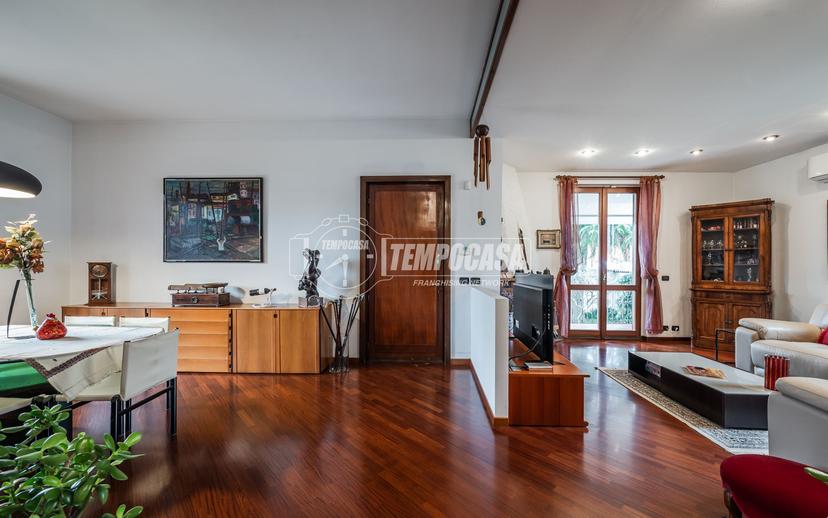 Quadrilocale in Via Massimo d'Azeglio 32, Trezzano sul Naviglio — foto 4 di 5