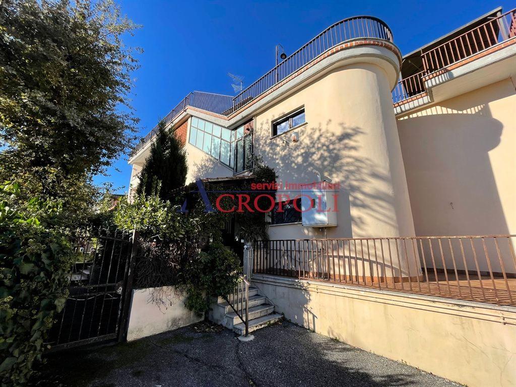 Appartamento in Via Monte Fumaiolo, Anguillara Sabazia