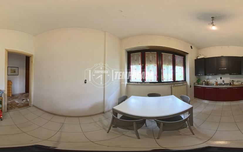 Villa a schiera in Via Pompeo Litta 104, Lainate — foto 3 di 5