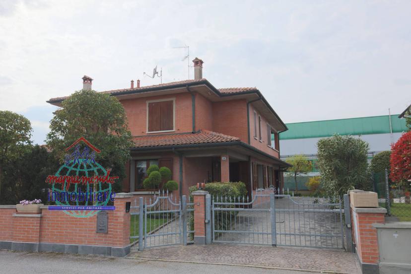 Villa in Via Papa Giovanni XXIII 14/B, Malalbergo — foto 3 di 5