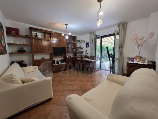 Villa a schiera in Via Gelsi, Robecchetto con Induno