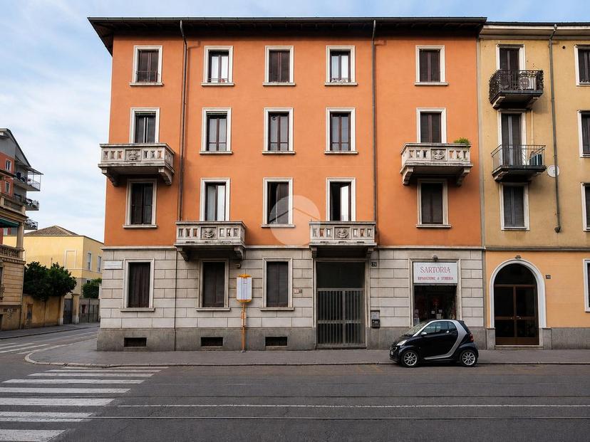 Bilocale in Viale Carlo Espinasse 78, Milano