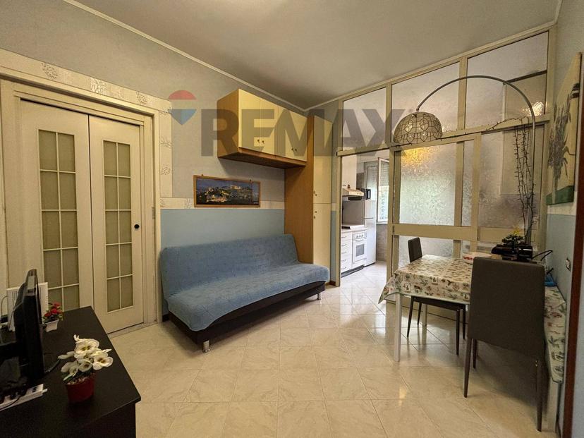Bilocale in Via Anagnina 331, Roma