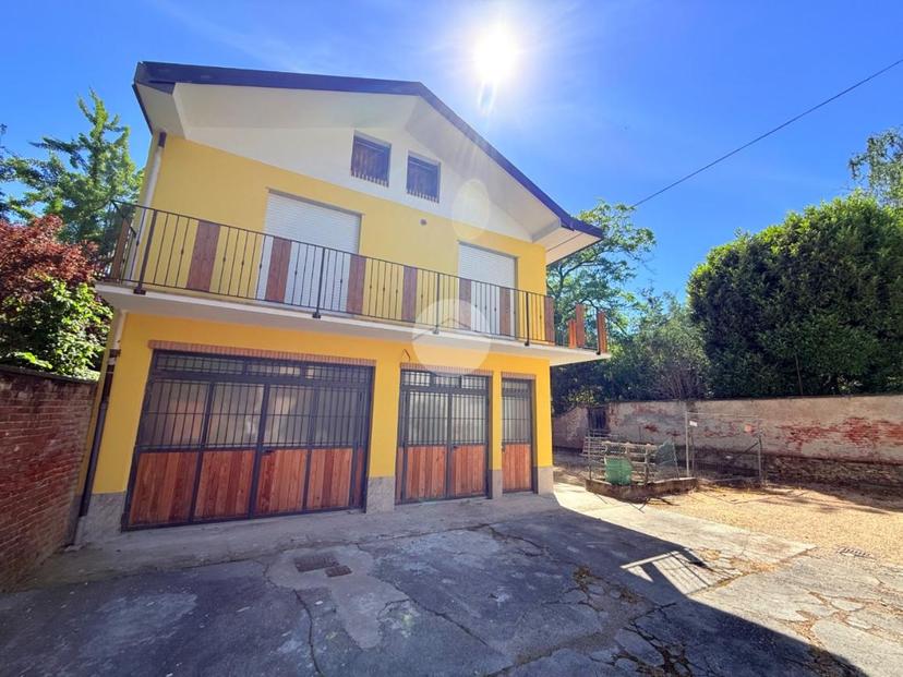 Casa indipendente in Via Cavour 102, Corio — foto 5 di 5