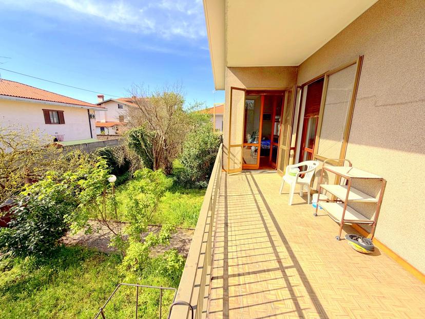 Villa, Robecchetto con Induno — foto 3 di 5