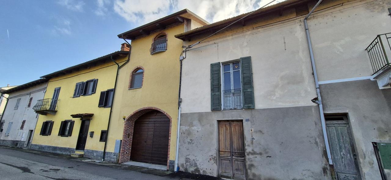 Casa indipendente in Via Garibaldi 12, Lauriano
