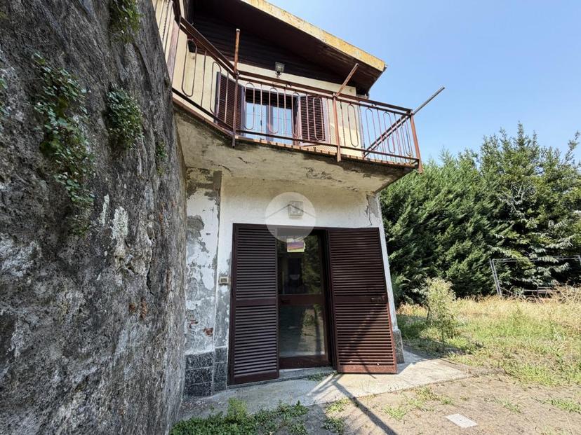 Casa indipendente in Via del Forno 9, Ivrea — foto 2 di 5