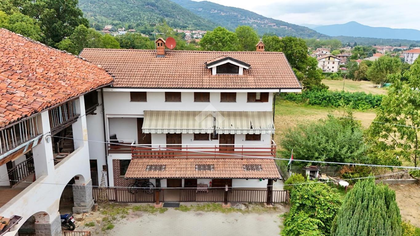 Casa indipendente in Via Calvettera 76, Giaveno