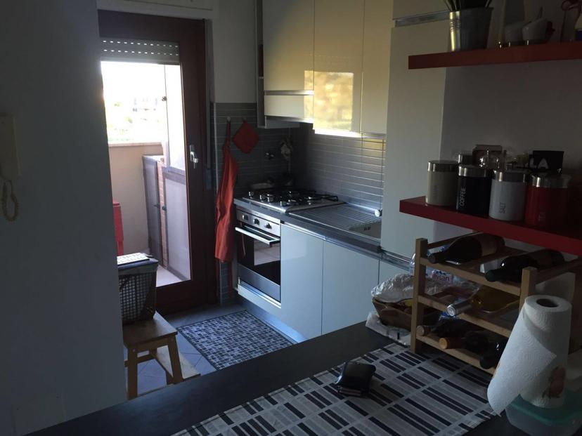 Bilocale in Via Casal Morena, Roma