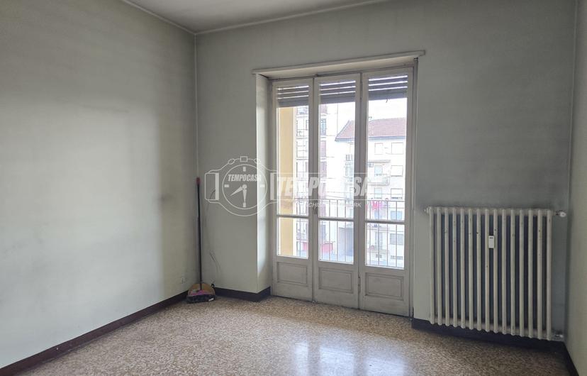Trilocale in Via G. Viglione 11, Carmagnola