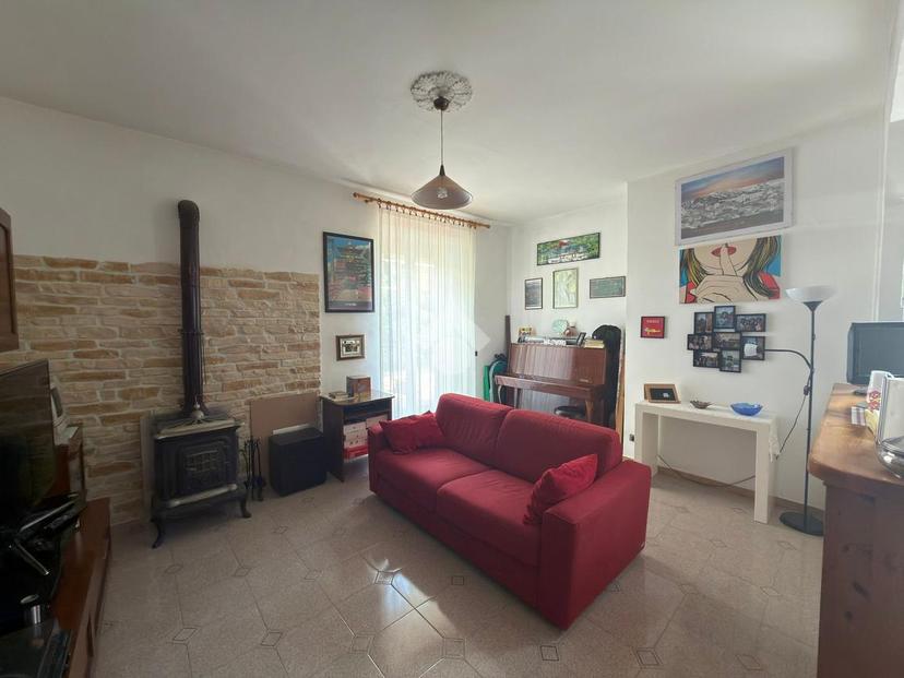 Quadrilocale in Via della Pineta 21, Rocca Priora — foto 3 di 5