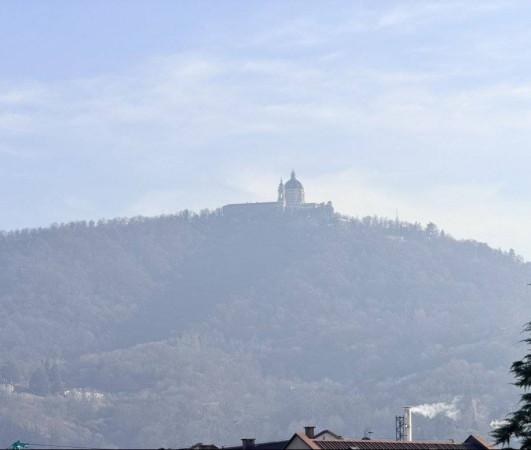 Trilocale in Strada San Mauro 200, Torino