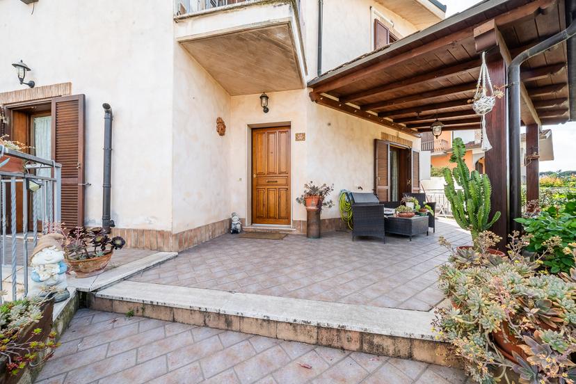 Villa a schiera in Via Formelluccio, Mentana — foto 3 di 5