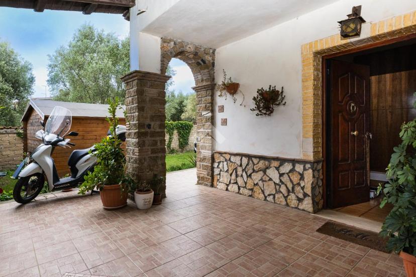 Villa in Via Redipuglia 34, Anguillara Sabazia — foto 2 di 5