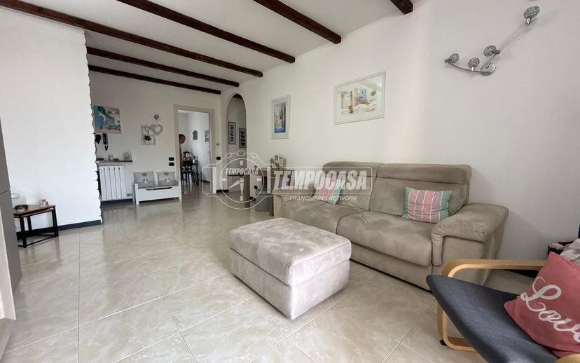 Trilocale in Via Giosuè Carducci 10/B, Santo Stefano Ticino — foto 3 di 5