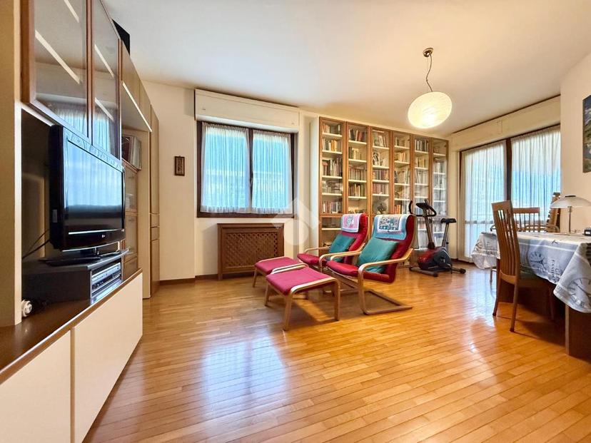 Trilocale in Via Monte Nevoso 32, Cinisello Balsamo — foto 2 di 5