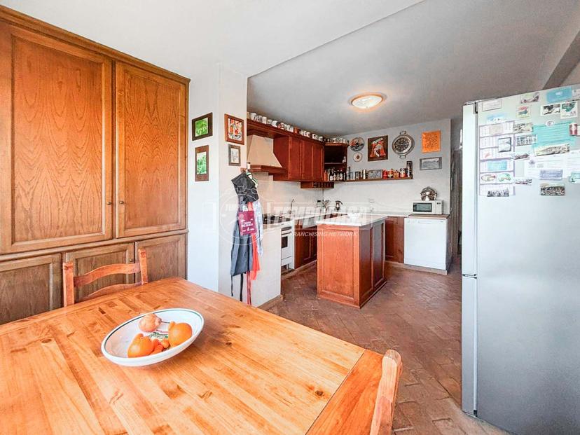 Villa a schiera, Anguillara Sabazia