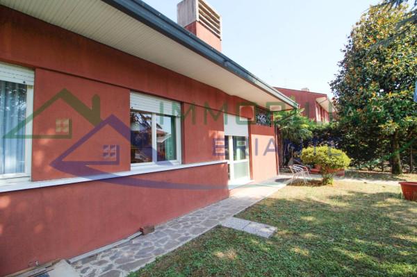 Villa bifamiliare in Via Gallarate, Castano Primo — foto 2 di 5