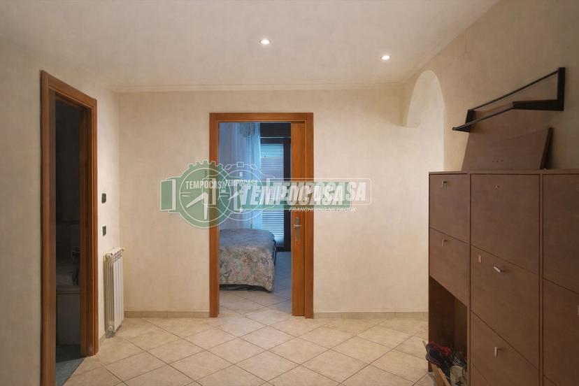 Trilocale in Via Marinone 4/8, Giugliano in Campania — foto 2 di 5