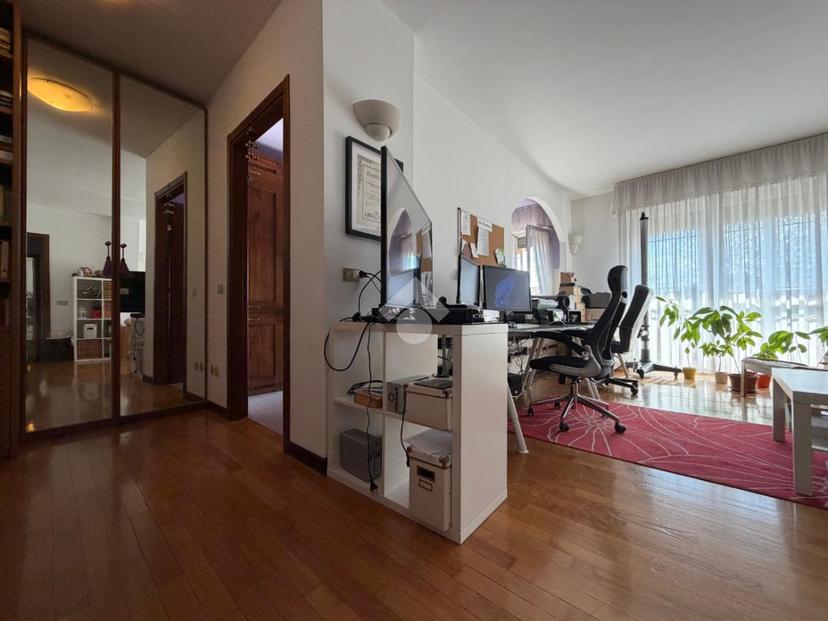 Trilocale in Viale Europa 30, Bussero